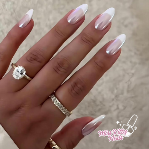 White Icing Pearlescent Nails ♡Delivery Included♡